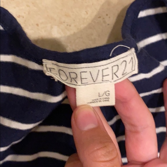 Navy and white striped F21 tank - Picture 3 of 6